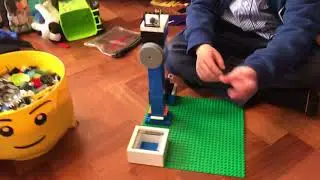 Lego water machine with real motor