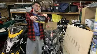 Установка USB-порта для сигарет на 12 вольт на снегоход Skidoo.