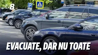 Autoritățile vor să fie evacuate doar mașinile care blochează traficul