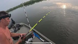 Fishing the Missouri/ battling jumping carp!