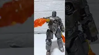 HOT TOYS !!! Action Figure Iron Man Mark 1 LED #zdtoys #hottoys #ironman #mark1