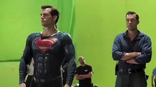 Liga da Justi&ccedil;a - Bastidores: Traje do Superman & Batman