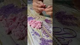 Come fare le roselline in pasta di zucchero di Cristina Murtas