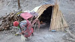 This is Himalayan Sheep Shepherd Family Life || Most Relaxing and Peaceful |Primitive Rural Village