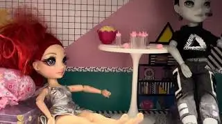 Violet is having a baby girl