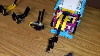 Learning The Customization Of The Claw Attachment