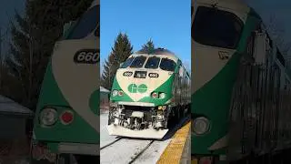 Go Transit 660 Departing #train #railroad #railway #gotransit #gotrain #passengertrain #locomotive