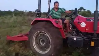 TRATOR MAHINDRA 5050