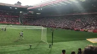 El gol de Gaspar Campos al M&aacute;laga C.F. visto desde la grada (Sporting 2, M&aacute;laga 1).