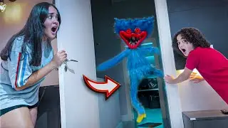 JOGAMOS POPPY PLAYTIME A NOITE E O HUGGY WUGGY VEIO NOS PEGAR !!!