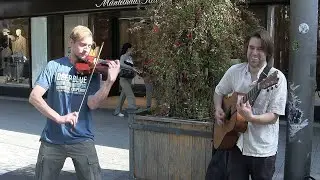 Patrick Snowden - Crazy Frog - ( Axel F Cover ) Stra&szlig;enmusik ( Geige + Gitarre ) Hannover 19.9.2025