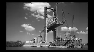 Visita al puente del Centenario con Julio Martínez Calzón