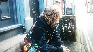 New rock shoe advert