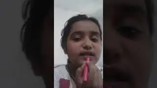 Simple and dashing makeup by little girl