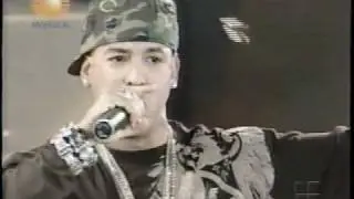 Daddy Yankee Rompe [Live]: Cantando por un sueño)