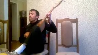 на пандуре