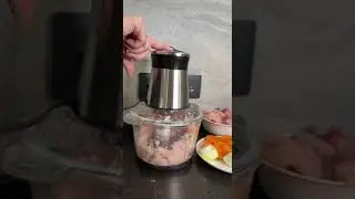Измельчитель (чоппер) кухонный.