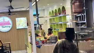 Madras bakery Teh masala dan kek badam