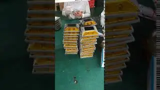 solar road stud with single side reflection