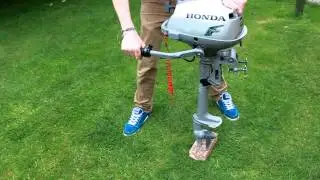 Honda 2.3hp Outboard Motor (Short Shaft) in operation