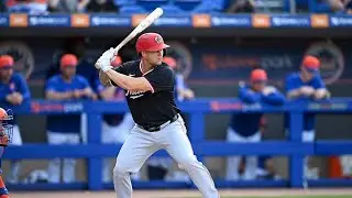 Nick Senzel signs with the Chicago White Sox