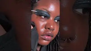 Naomi wears COLOUR ALCHEMY Eye System