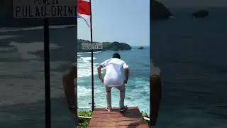 Keindahan Spot Foto Pantai Drini