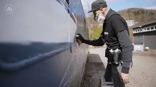 Graffiti artist SODA paints the MOLOTOW TRAIN