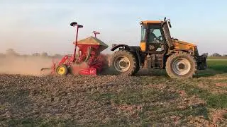 JCB Fastrac 2140 4SW & Erpice Rotante Lely Terra 400-45