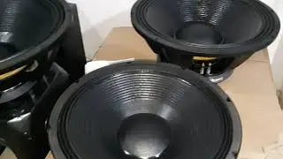 cocok buat low mantep mid oke!!! speaker ashley 15 inch LF15v400