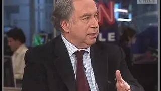 Juan Gabriel Vald&eacute;s analiz&oacute; reforma al binominal y la muerte de suboficial en Hait&iacute;