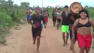 aldeia Pimentel Barbosa corrida de Torá de Buriti feminina