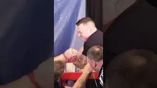 Phil Carty and Dylan Courier in a war!! #armwrestling #power #champion #biceps #armsport