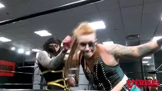 Versus Pro Studios: Daddi Doom vs Heidi Howitzer