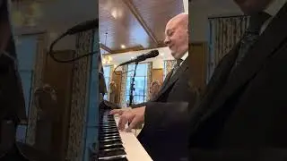 Alan Gresik Senior Citizen gig 3.10.23 Solo