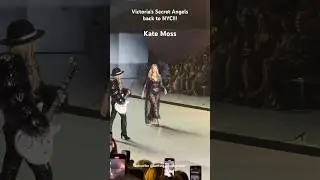 Kate Moss!!!! Walking Victoria&rsquo;s Secret show LIVE #katemoss #victoriasecret