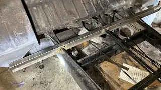 Welding VW Kombi rear top hat, cargo floor cross member