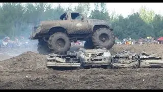 Punisher Freestyle Mudding At Michigan Mud Jam 2013 View 3