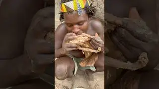 Hadzabe tribe favorite meal #cooking #hunters #animals #foodpreparation