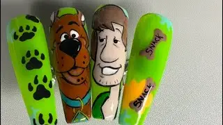 Shaggy from Scooby doo nail art @bqannails