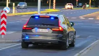 CIVIL POLITIBIL fanget i odense politi i udrykning polizei einsatzfahrt police responding