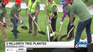 Living Lands & Waters plants 2 Millionth tree