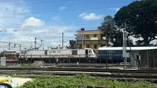 Daund Jn engines changing of Karnataka Express