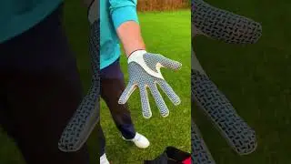 Every golfer needs to try this glove! 😮&zwj;💨 Butter soft feel 🧈 #golf #golfer #glove #dirtybirdie