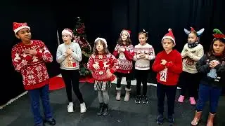 ¡Actuaciones navideñas éxitosos!   