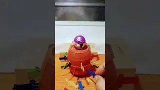 PIRATE JUMPING GAME ASMR #shorts #trending #satisfying #asmr #games #shortvideos #pirates  #jumping