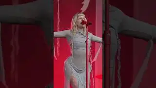 AURORA singing Heathens at 
