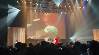 Loretta (Live) / Ginger Root
