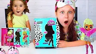 Ruby and Bonnie Pretend Play Opening LOL Surprise OMG Fashion Doll