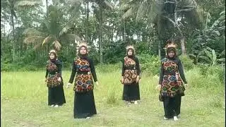 Tugas kuliah dalam mata kuliah : Pembelajaran Seni Tari-Drama SD. 